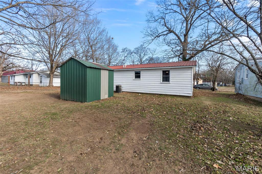 428 Mandeville Morley, MO 63771 - Photo 6 of 25