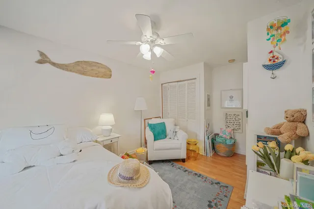 $525,000 | 156 Clinton Avenue, East Patchogue, NY 11772