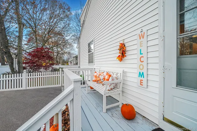 $525,000 | 156 Clinton Avenue, East Patchogue, NY 11772