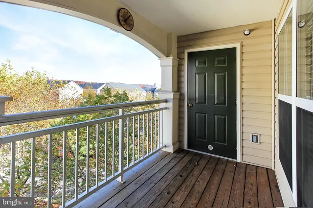 $4,250 | 5120 Grimm Drive, Alexandria, VA 22304