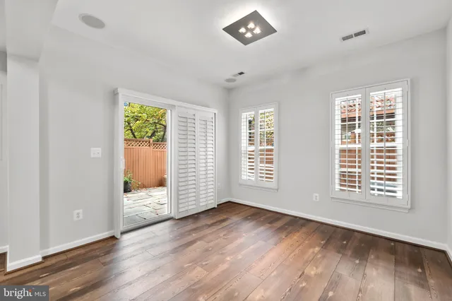 $4,250 | 5120 Grimm Drive, Alexandria, VA 22304