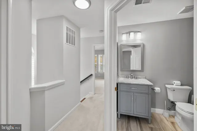 $4,250 | 5120 Grimm Drive, Alexandria, VA 22304