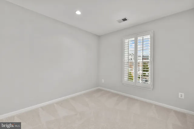 $4,250 | 5120 Grimm Drive, Alexandria, VA 22304