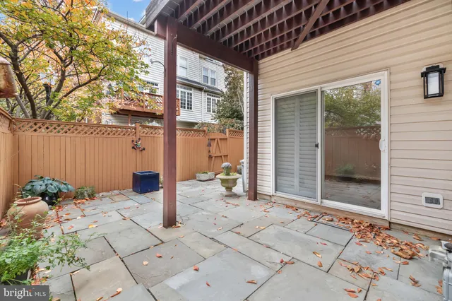 $4,250 | 5120 Grimm Drive, Alexandria, VA 22304