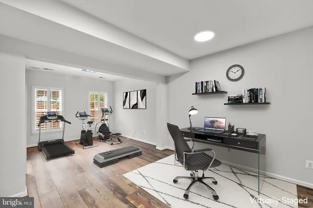 $4,250 | 5120 Grimm Drive, Alexandria, VA 22304