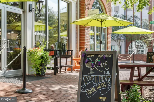 $4,250 | 5120 Grimm Drive, Alexandria, VA 22304