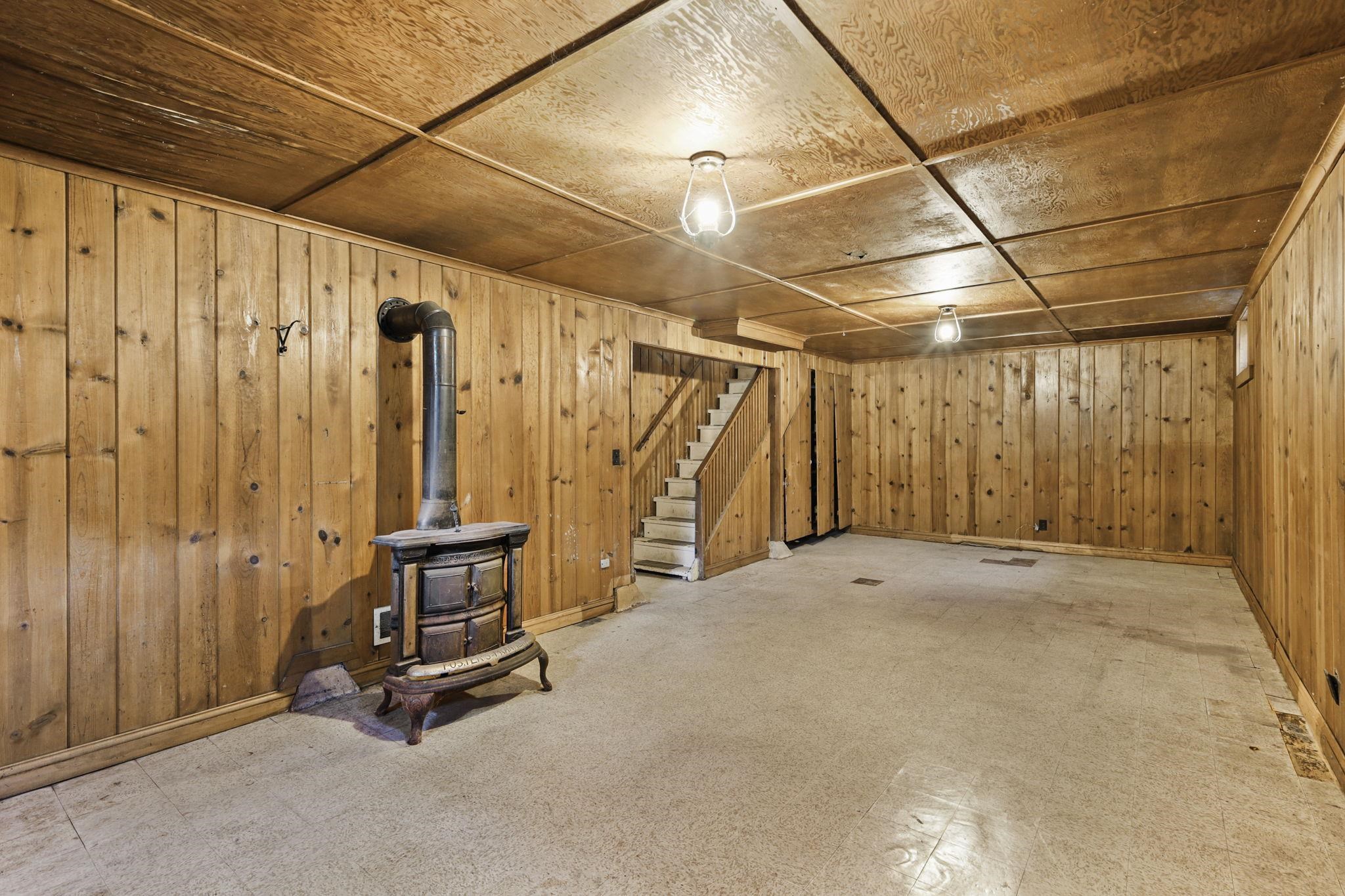 3209 Topping Road Madison, WI 53705 - Photo 27 of 34