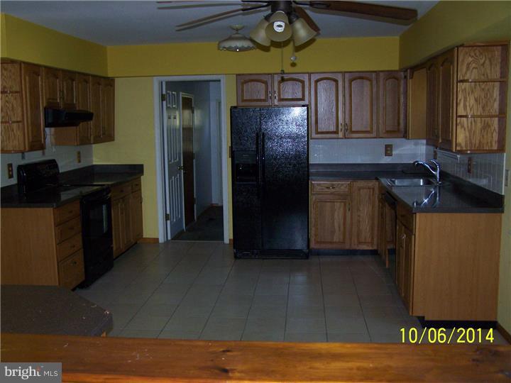 1142 Plowshare Road Blue Bell, PA 19422 - Photo 4 of 25 Gallery Image 4