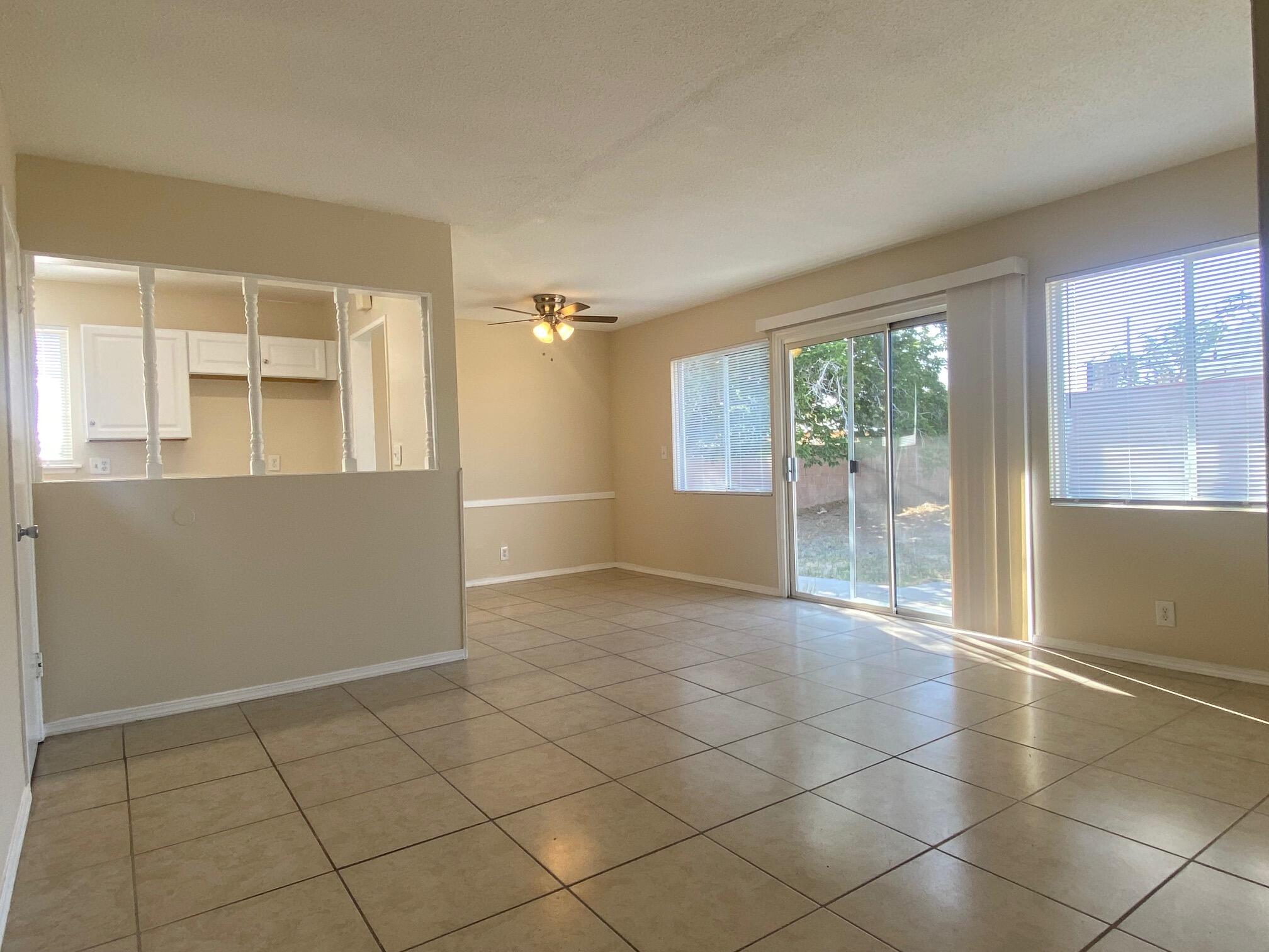 45325 Raysack Avenue Lancaster, CA 93535 - Photo 2 of 17