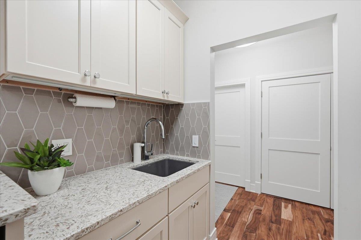 625 North Segoe Road, Unit 1100 Madison, WI 53705 - Photo 40 of 60