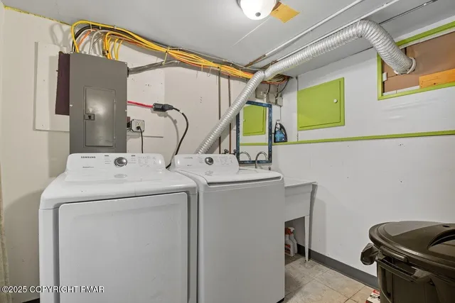 $1,650 | 229 West High Street, Nesquehoning, PA 18240