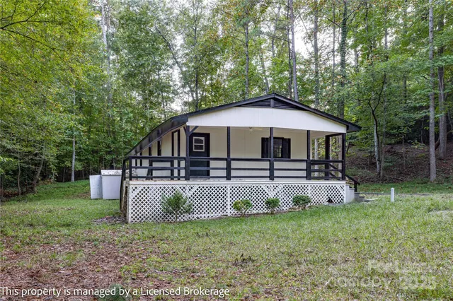 $1,300 | 372 Newport Drive, Mount Gilead, NC 27306