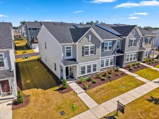 $2,600 | 1811 Aspen River Lane, Apex, NC 27502