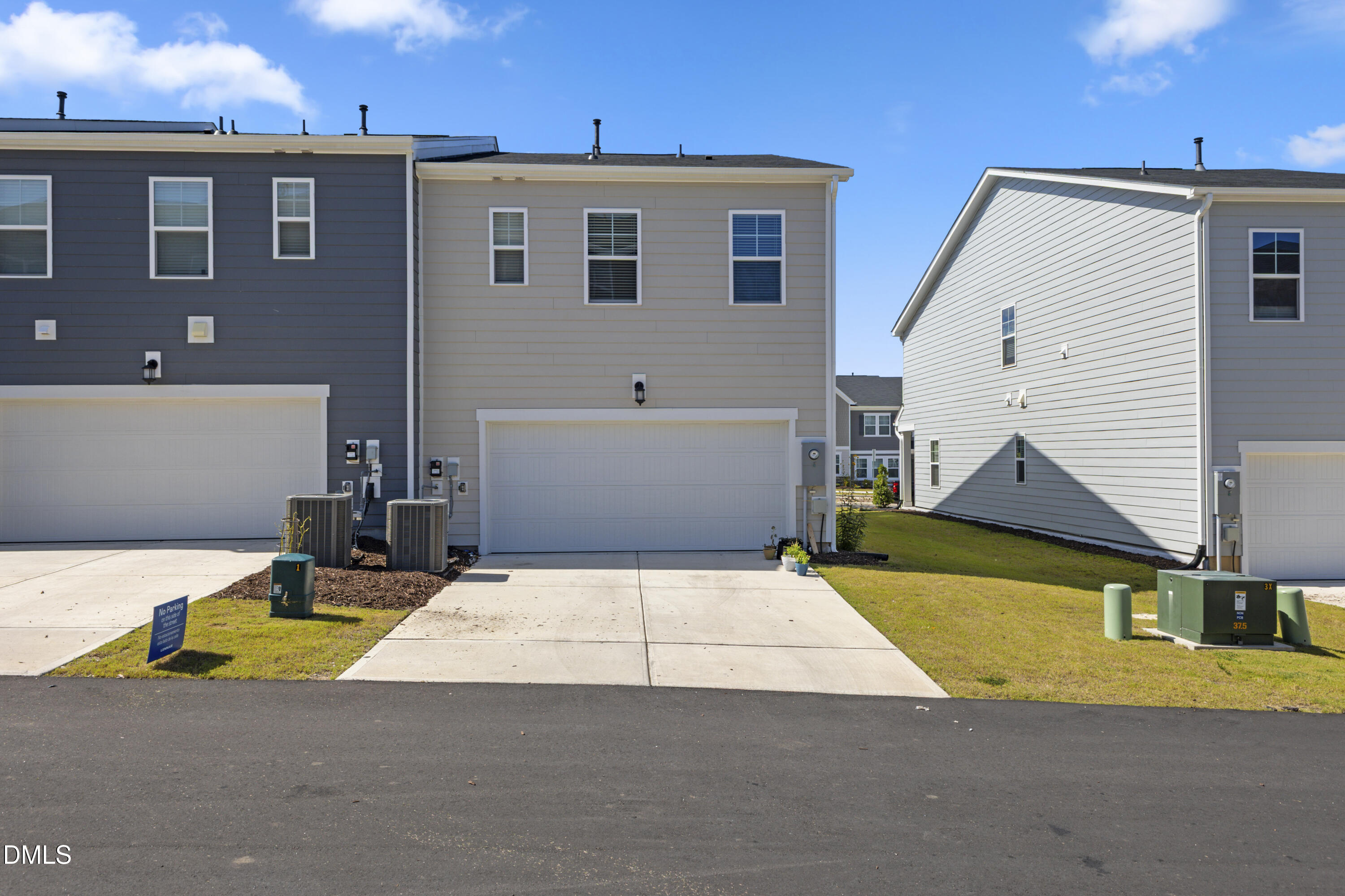 1811 Aspen River Lane Apex, NC 27502 - Photo 6 of 36 CY1A3903