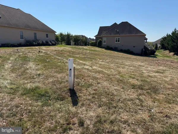 $139,900 | 8 North Chamberlain Court, Gettysburg, PA 17325