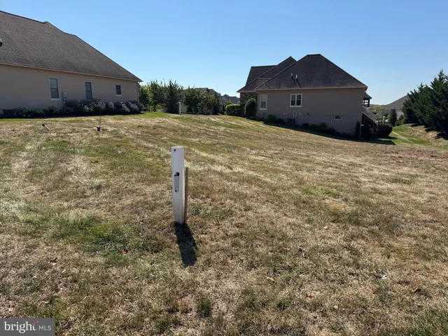 $139,900 | 8 North Chamberlain Court, Gettysburg, PA 17325