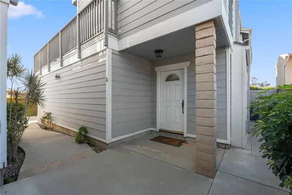 a view of a garage