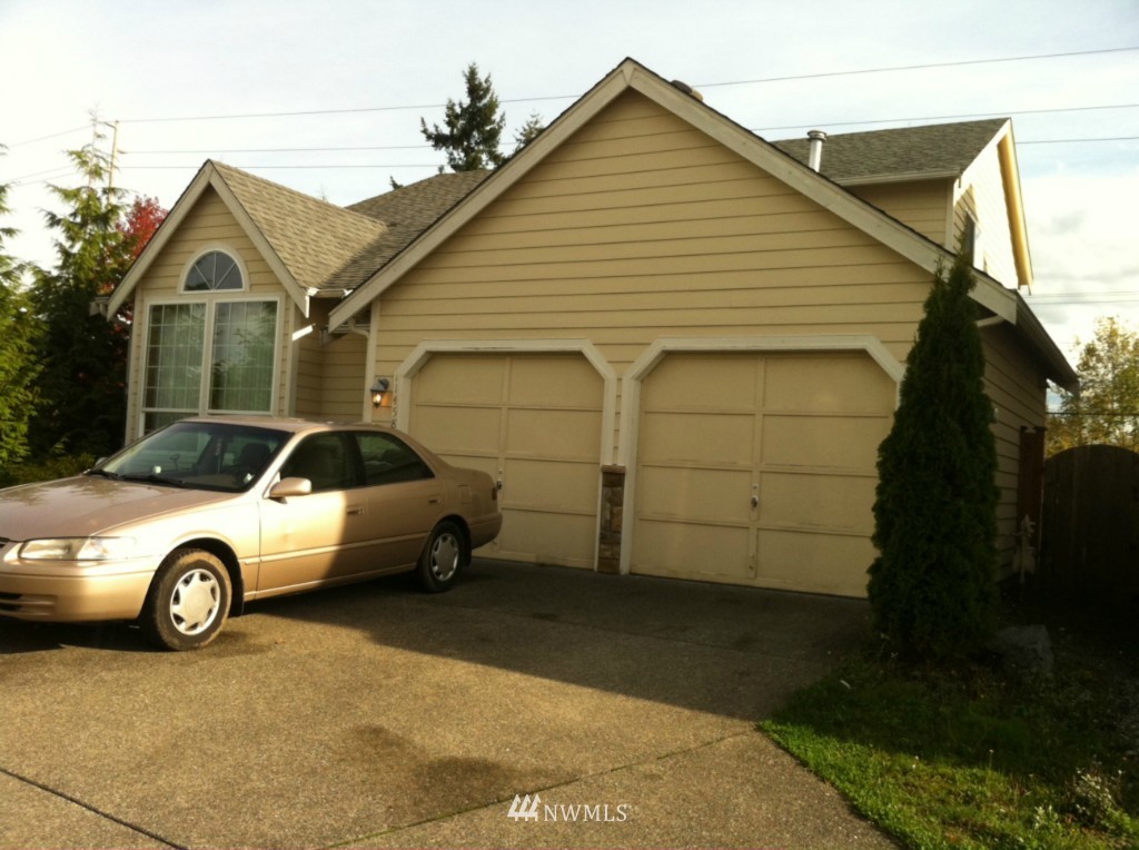 11458 Southeast 191st Court Renton, WA 98055 - Photo 1 of 2 Gallery Image 1