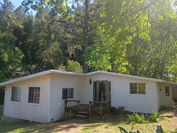 $675,000 | 10113 Field Lane, Forestville, CA 95436