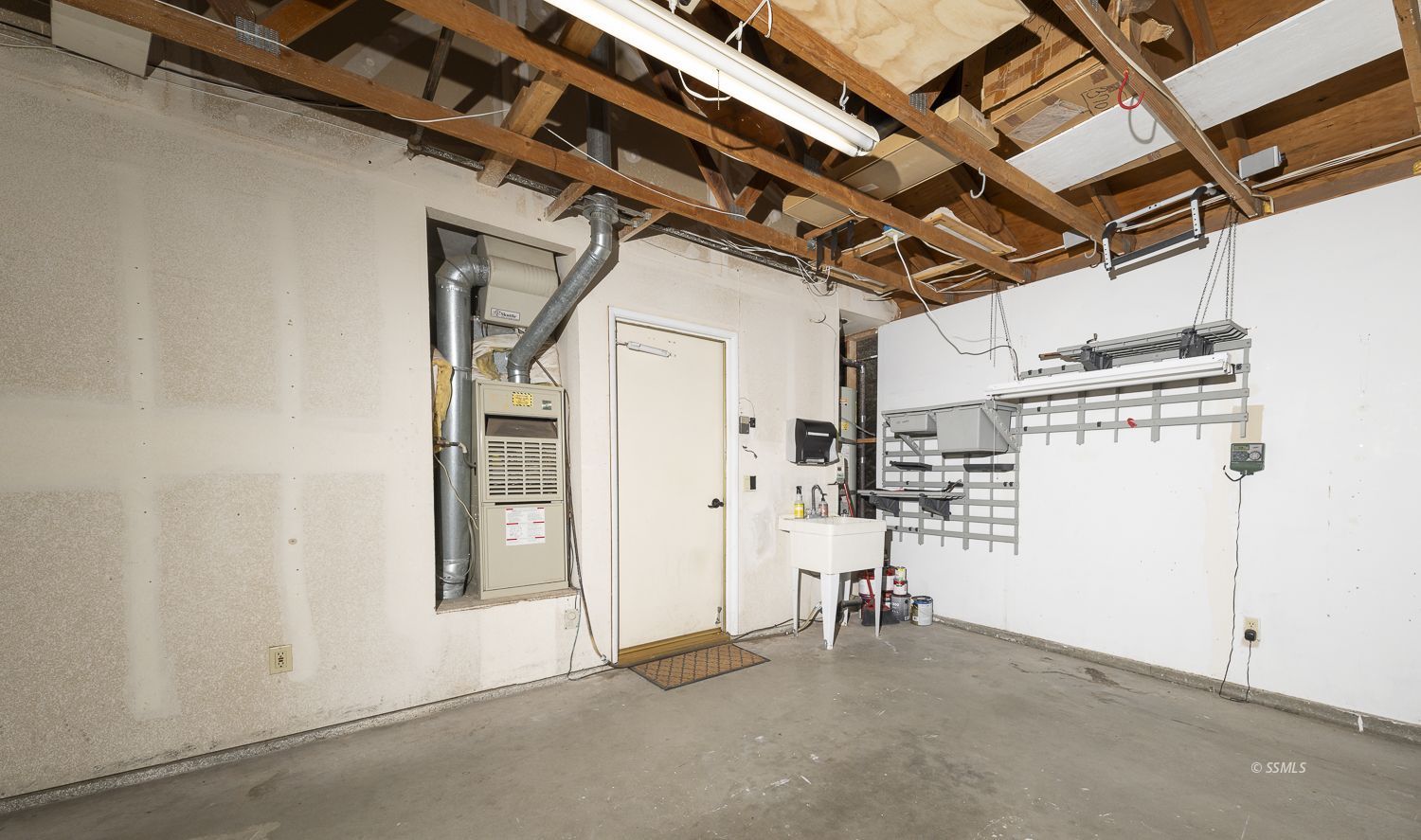 1216 Beasley Street Ridgecrest, CA 93555 - Photo 32 of 42 Gallery Image 32
