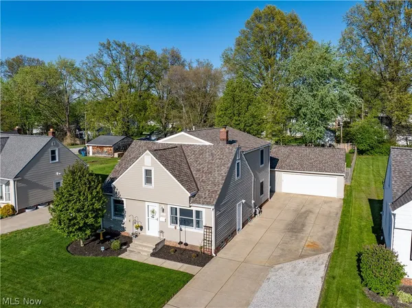 $340,000 | 5307 Karen Isle Drive, Willoughby, OH 44094