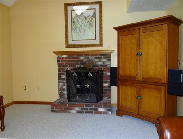 18 Deergrass Road Shrewsbury, MA 01545 - Photo 13 of 24 Gallery Image 13