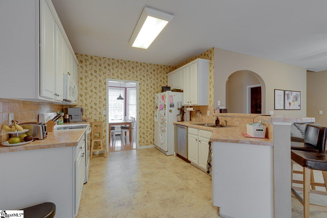 103 Branchester Court Greenville, SC 29607 - Photo 17 of 36