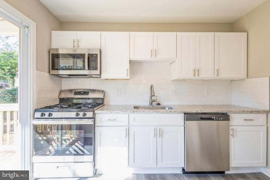 3521 Venetian Road Baltimore, MD 21207 - Photo 5 of 15 KITCHEN