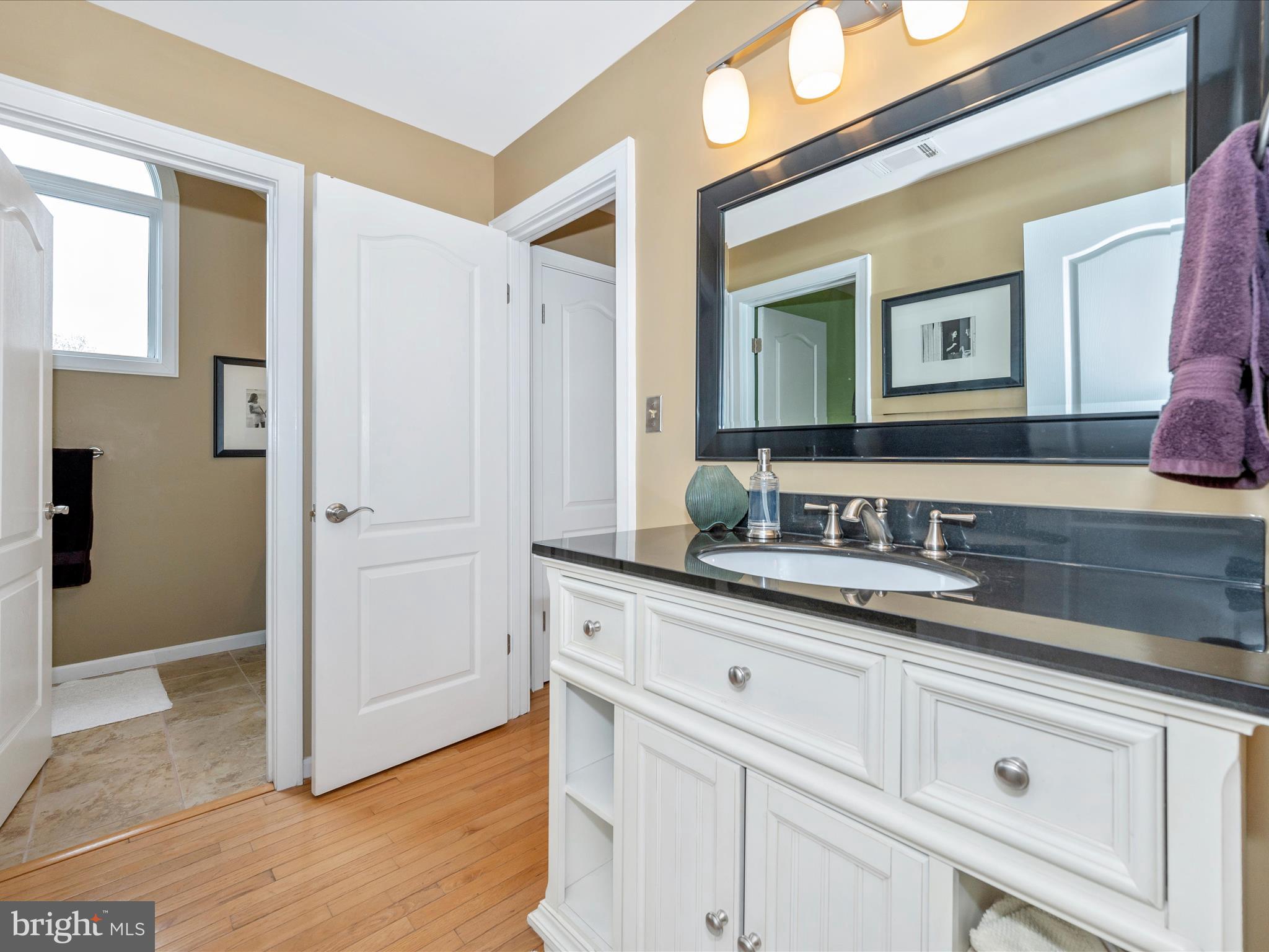 11322 Country Club Road New Market, MD 21774 - Photo 35 of 68 Jack & Jill Bath