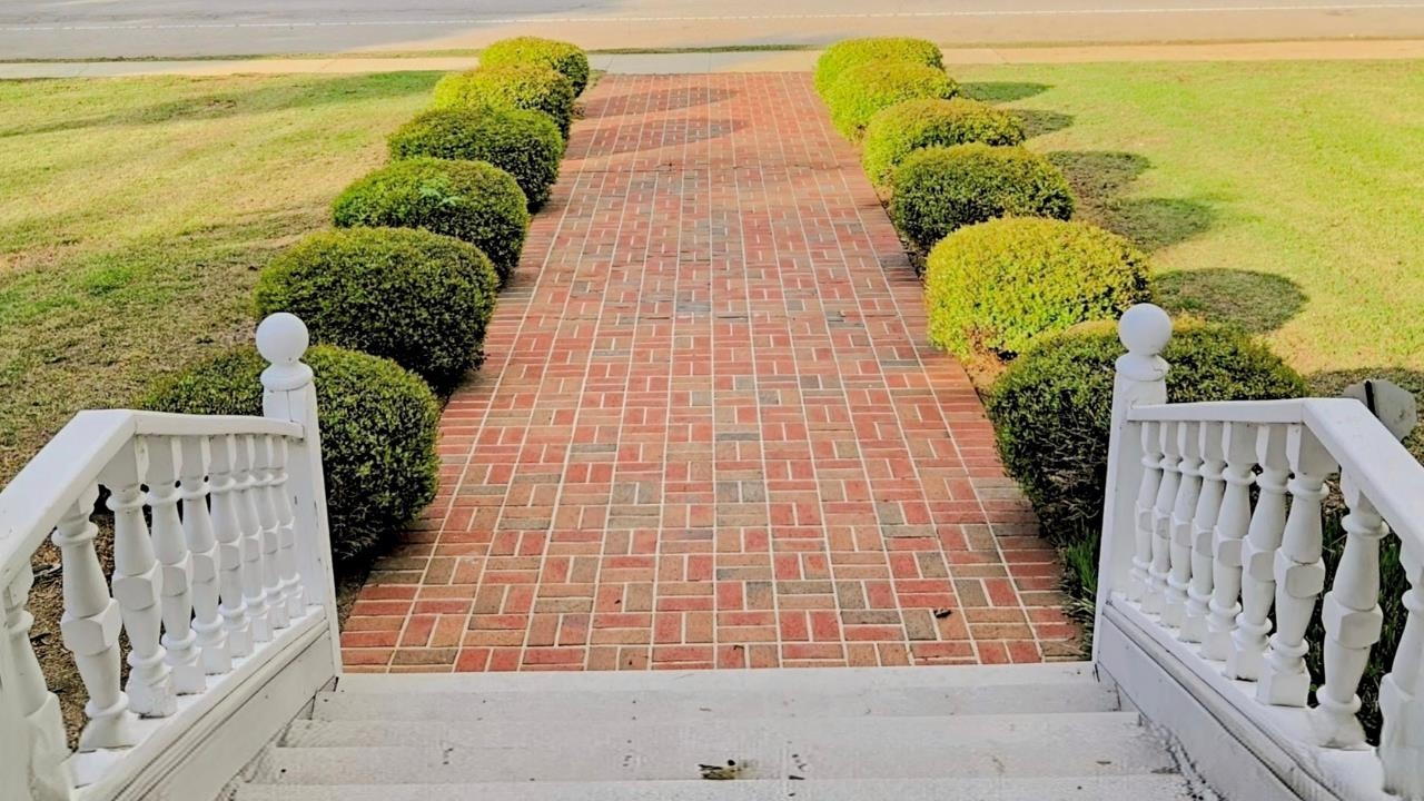 520 East Rutledge Avenue Gaffney, SC 29340 - Photo 5 of 15