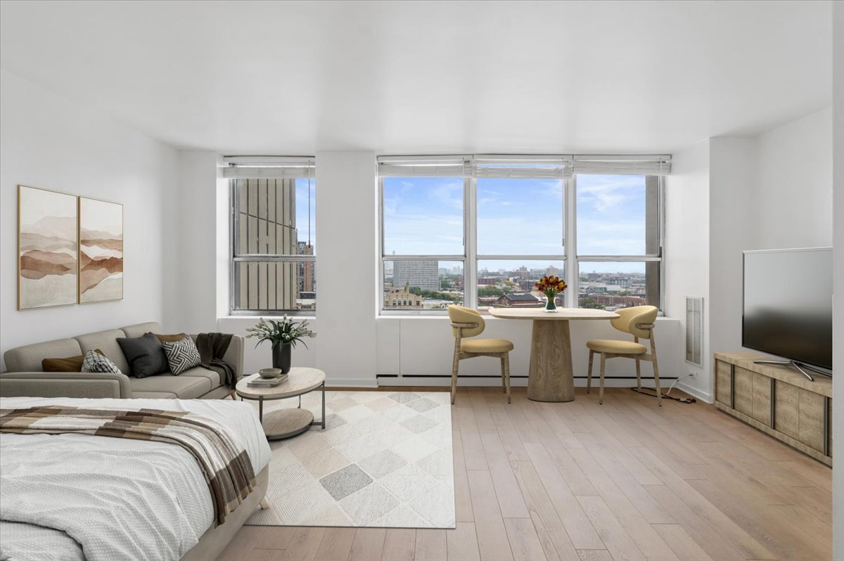 655 West Irving Park Road, Unit 1211 Chicago, IL 60613 - Photo 2 of 9 Gallery Image 2