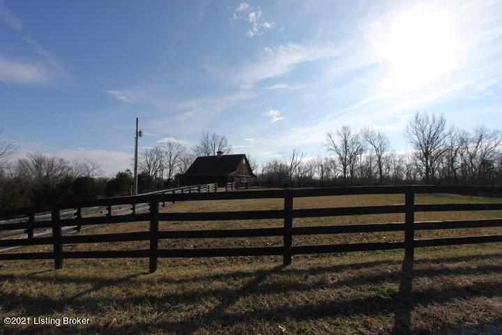 1138 Mays Road Lawrenceburg, KY 40342 - Photo 88 of 97 IMG_0471 (Small)