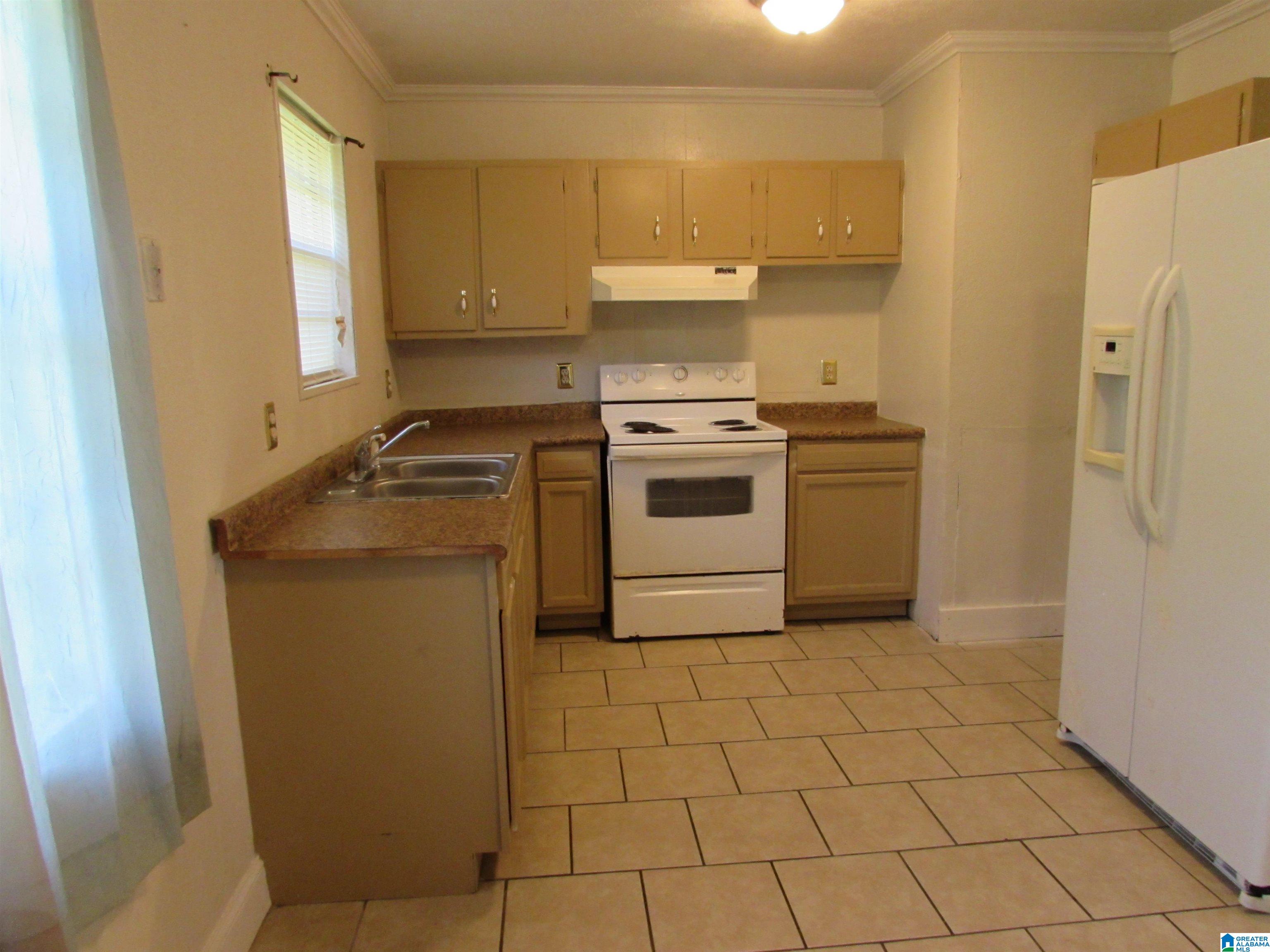 2303 Paul Street Anniston, AL 36201 - Photo 4 of 11