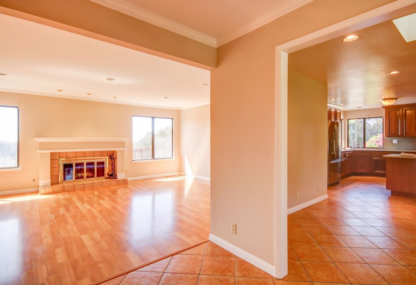 18354 Meadow Ridge Road Salinas, CA 93907 - Photo 11 of 50 Gallery Image 11