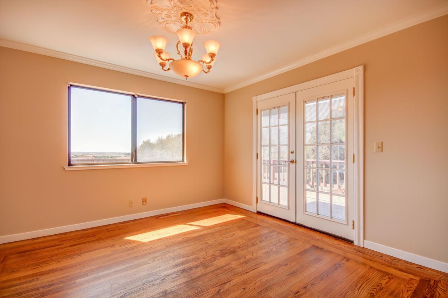 18354 Meadow Ridge Road Salinas, CA 93907 - Photo 13 of 50 Gallery Image 13