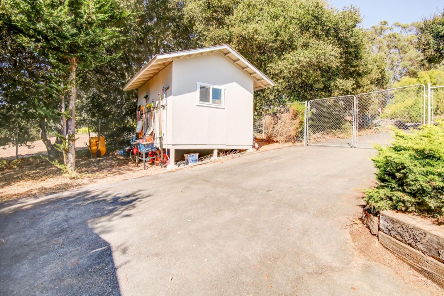 18354 Meadow Ridge Road Salinas, CA 93907 - Photo 39 of 50 Gallery Image 39