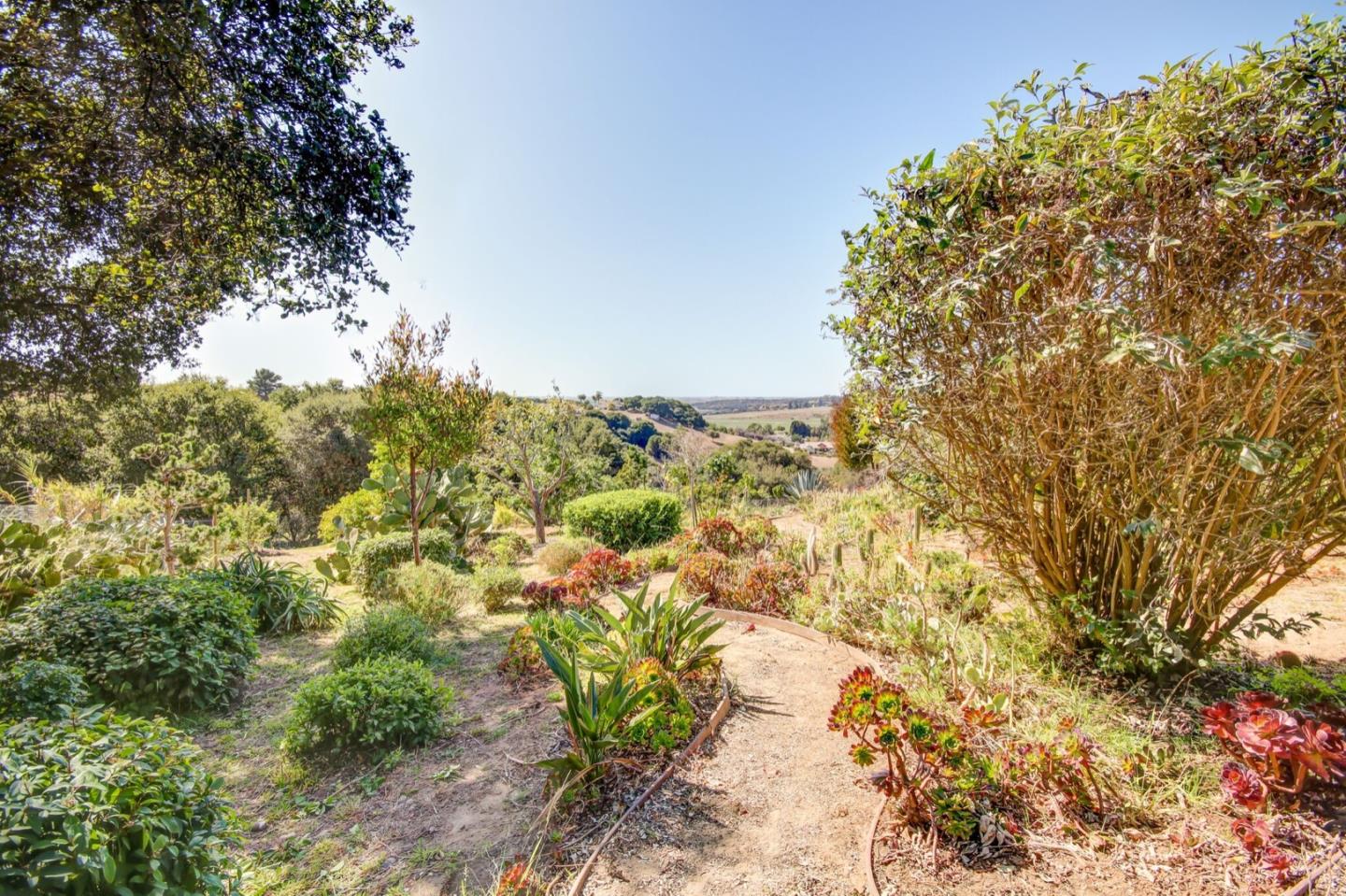18354 Meadow Ridge Road Salinas, CA 93907 - Photo 46 of 50 Gallery Image 46
