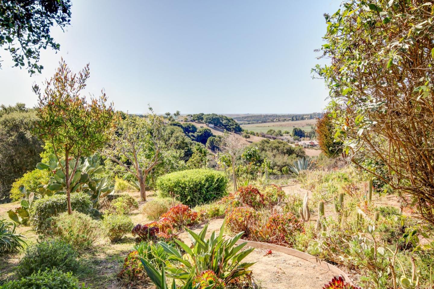 18354 Meadow Ridge Road Salinas, CA 93907 - Photo 47 of 50 Gallery Image 47