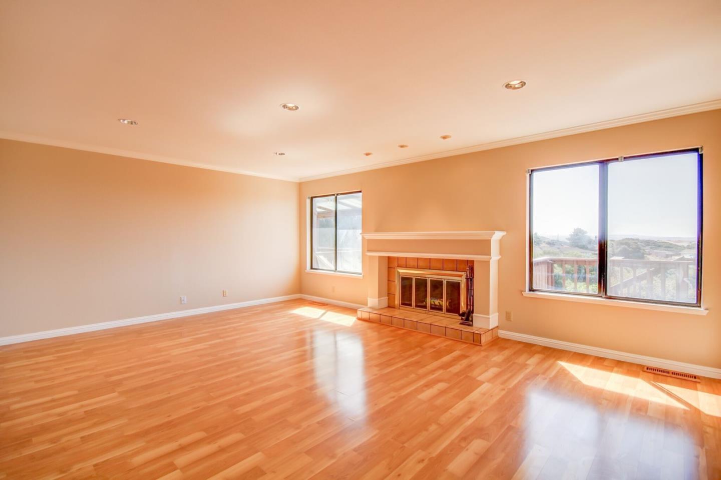 18354 Meadow Ridge Road Salinas, CA 93907 - Photo 9 of 50 Gallery Image 9