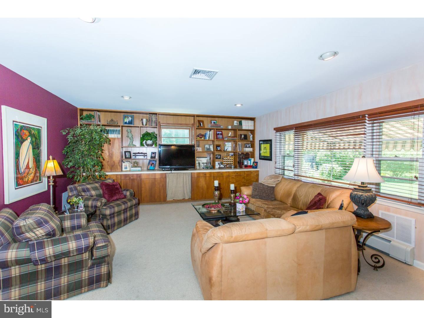 207 Glendale Road Wallingford, PA 19086 - Photo 5 of 25 Gallery Image 5