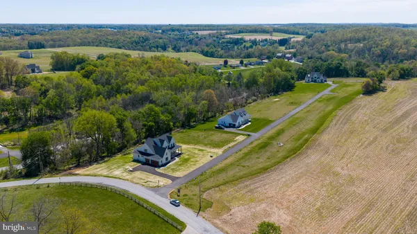 $164,900 | 7 Harambe Overlook, Railroad, PA 17355