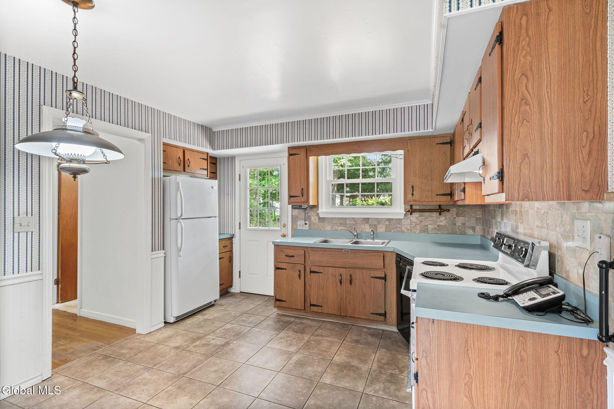 16 Salem Road Bethlehem, NY 12054 - Photo 11 of 51 16-web-or-mls-16-salem-rd