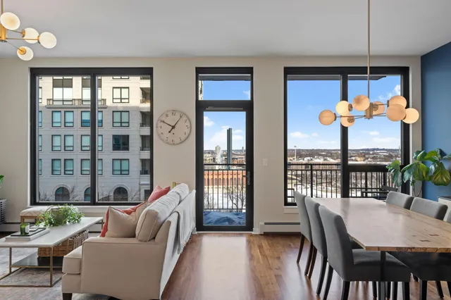 $3,995 | 1240 South 2nd Street, Unit 924, Minneapolis, MN 55415
