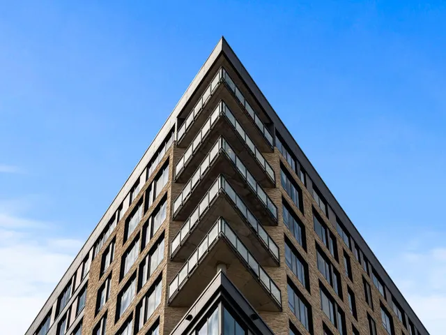 $3,995 | 1240 South 2nd Street, Unit 924, Minneapolis, MN 55415