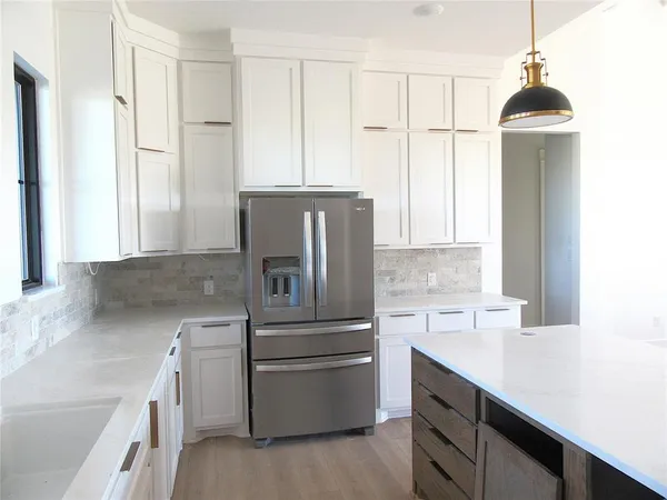 $875,000 | 611 Willow Moon Ranch Road, Crawford, TX 76638