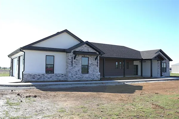 $875,000 | 611 Willow Moon Ranch Road, Crawford, TX 76638