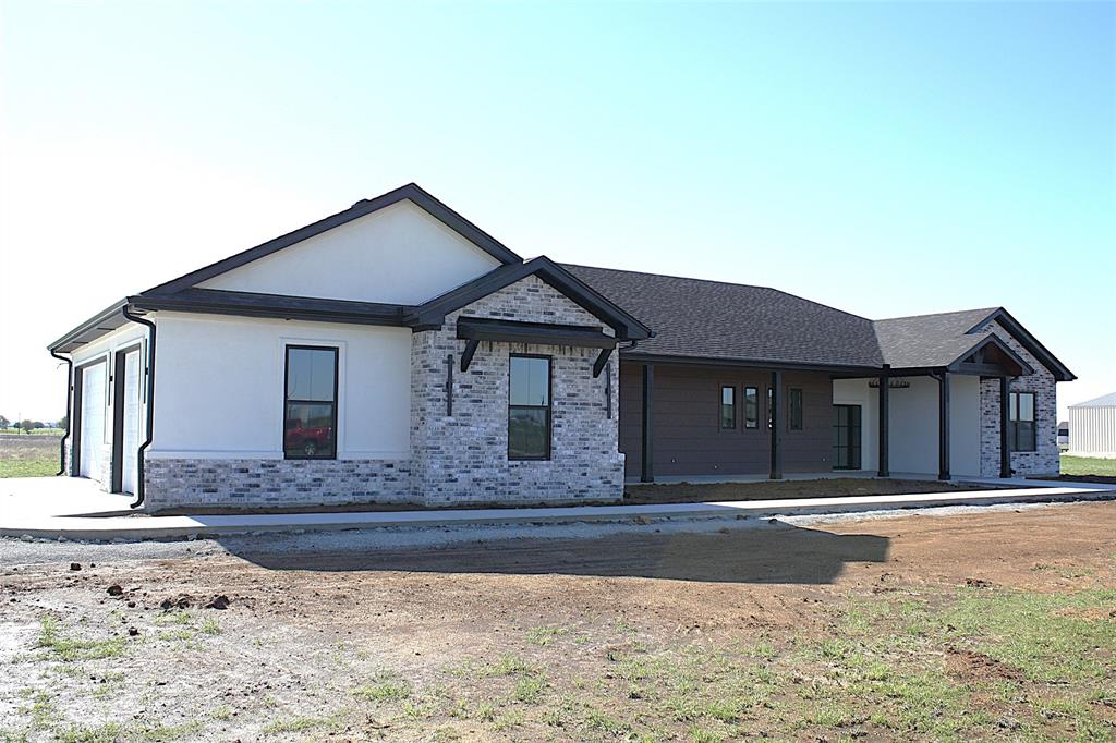 611 Willow Moon Ranch Road Crawford, TX 76638 - Photo 2 of 40