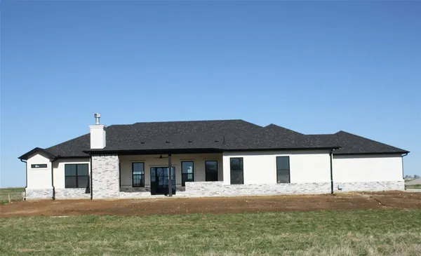 $875,000 | 611 Willow Moon Ranch Road, Crawford, TX 76638