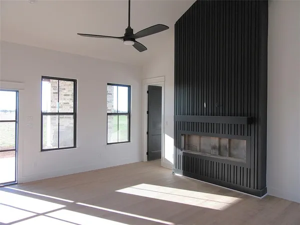 $875,000 | 611 Willow Moon Ranch Road, Crawford, TX 76638