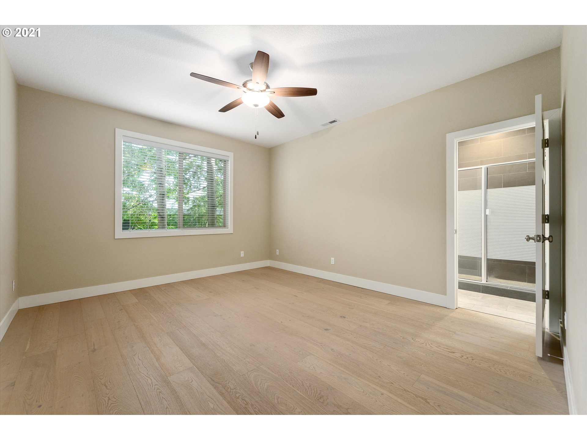 7856 Southwest Capitol Hill Road Portland, OR 97219 - Photo 14 of 32 Gallery Image 14